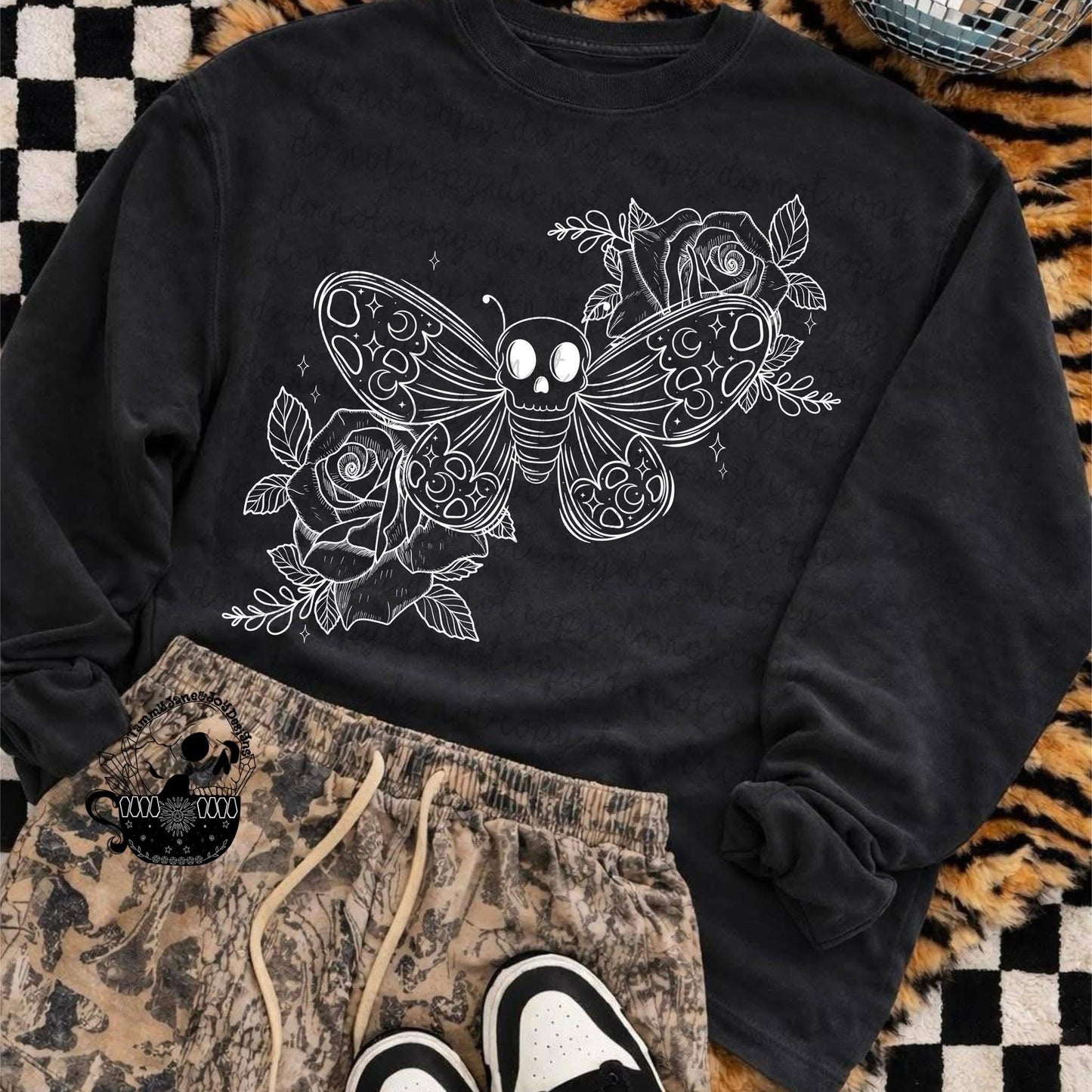 Goth Moth (white)